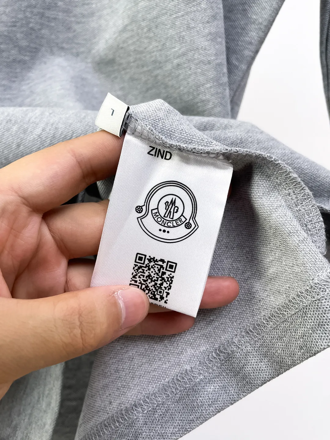 MONCLER New Arrival Polo Same Style 260 ， Factory New Arrival Versatile : Black White Royal Blue Gray Size：S-XXL